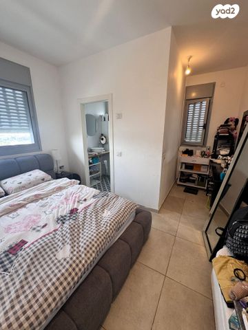 דירה, ברתיני גארי 12, נווה עופר, תל כביר, תל אביב יפו