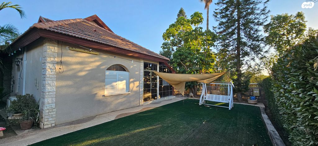 בית פרטי/ קוטג', מיתר / כרמית