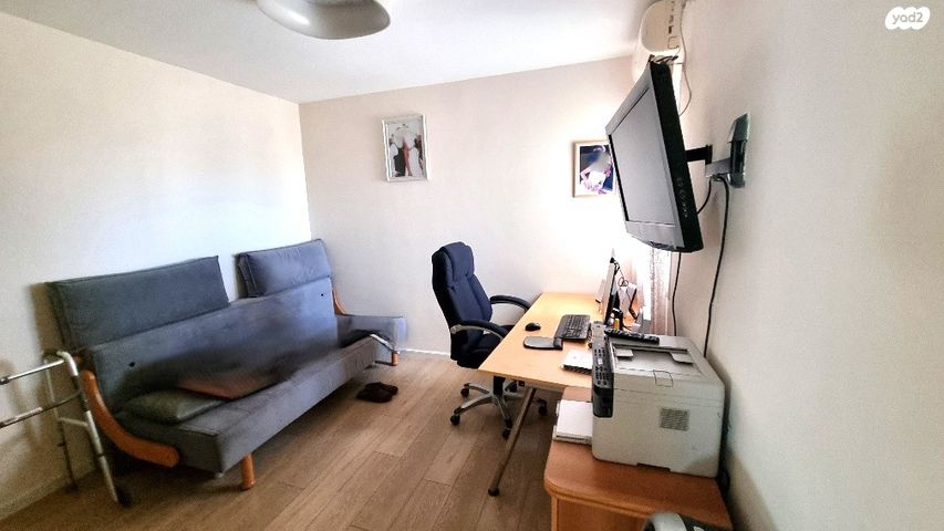 דירה, גבעת אלונים, יקנעם עילית