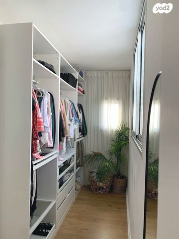 דירה, דרך בן גוריון, רמת גן