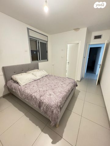 דירה, אלה, החורש, נתיבות