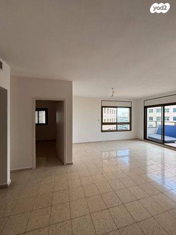 דירה, הרי הגלעד, תל בנימין, רמת גן