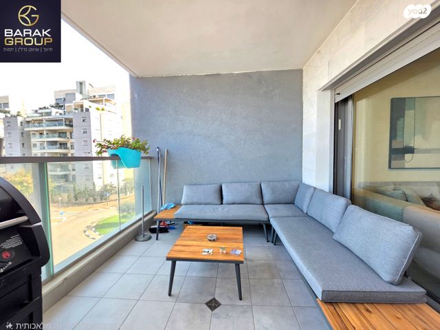 דירה, הרב נריה 1, קרית השרון, נתניה