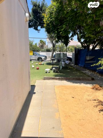 דו משפחתי, מבצע משה, נווה דקלים, אשקלון