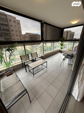 דירה, נצר חזני 1, נתיבות מערב, נתיבות