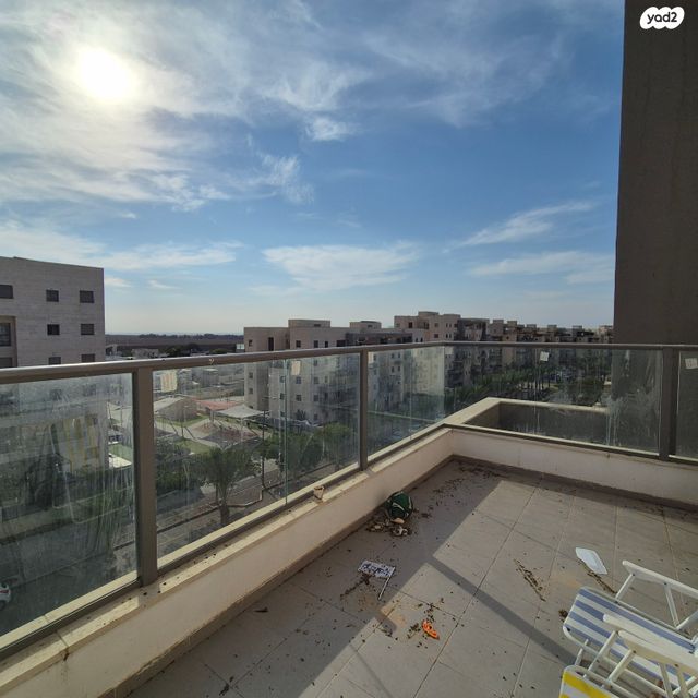 דירה, נצר חזני, נתיבות מערב, נתיבות