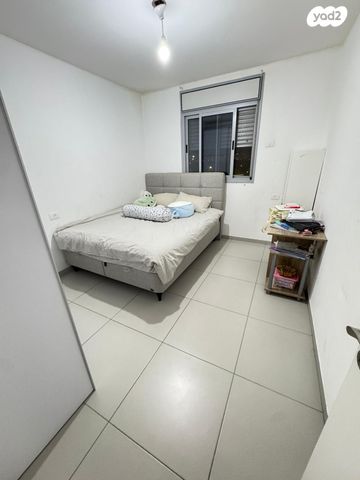 דירה, אלה, החורש, נתיבות