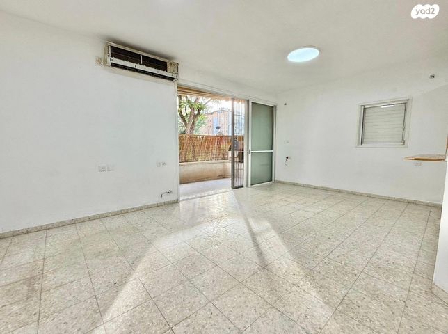 דירה, בעל שם טוב, מחנה יהודה, פתח תקווה