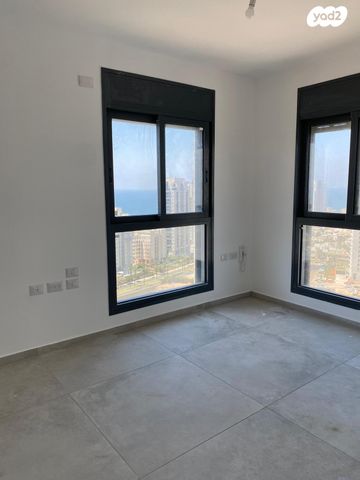 דירה, אמנון ליפקין שחק 1, נוף הטיילת, נתניה