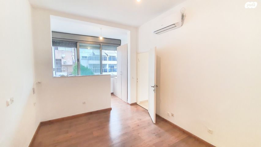 דירה, א.ד. גורדון, מוצקין הותיקה, קרית מוצקין