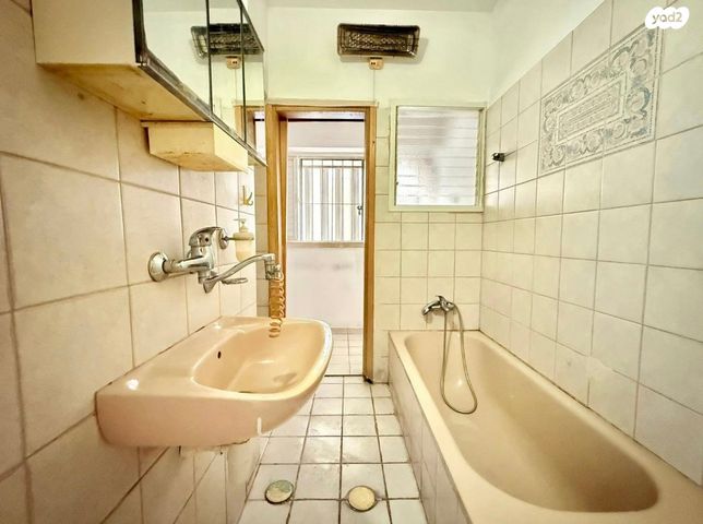 דירה, בעל שם טוב, מחנה יהודה, פתח תקווה