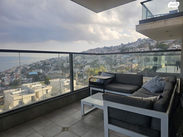 דירה, אסתר המלכה, האצטדיון, טבריה