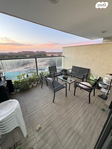 דירה, שליו, נתיבות מערב, נתיבות