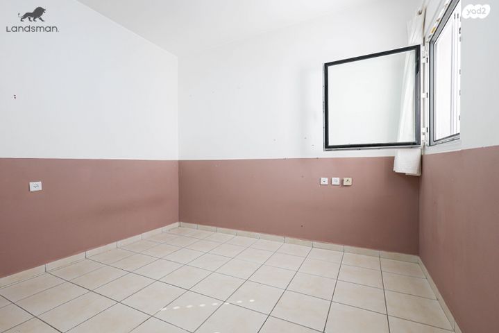 דירה, הרב מכלוף יאנה 4, נתניה