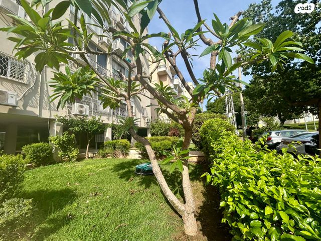 דירה, הוד השרון