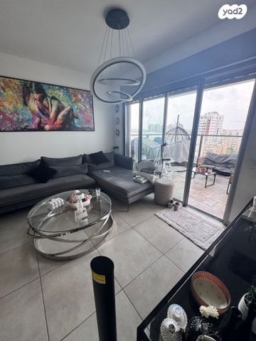 דירה, ברתיני גארי 12, נווה עופר, תל כביר, תל אביב יפו