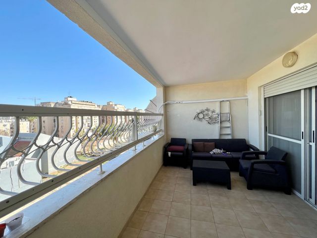 דירה, מלכי ישראל, קרית גת