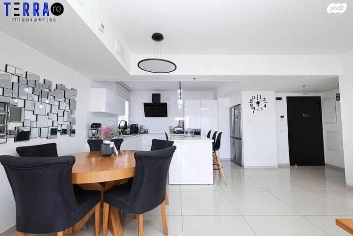 דירה, אלונים, קרית השרון, נתניה