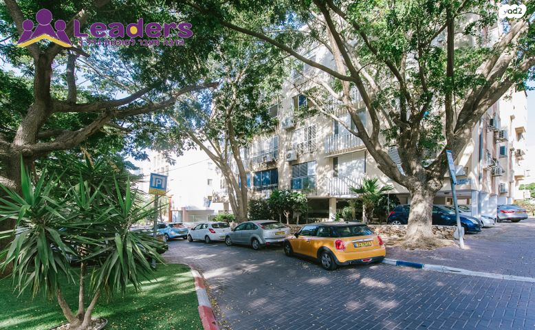 דירה, ברק, הרצליה