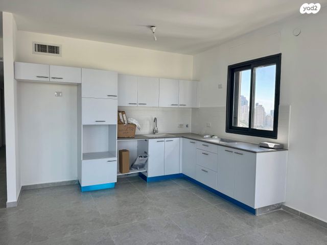 דירה, אמנון ליפקין שחק 1, נוף הטיילת, נתניה