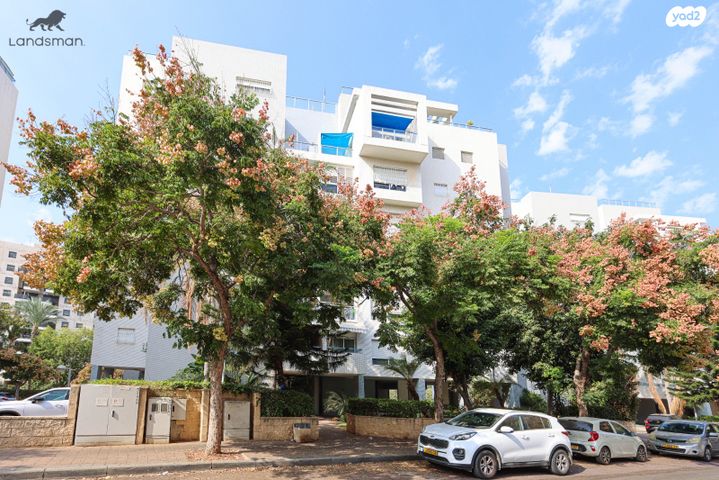 דירה, הרב מכלוף יאנה 4, נתניה