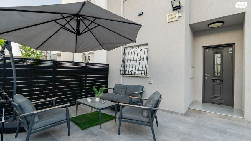 בית פרטי/ קוטג', י.ל. פרץ, נווה זאב, נאות אילן, באר שבע