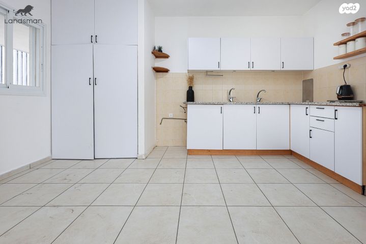 דירה, הרב מכלוף יאנה 4, נתניה