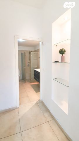 דירה, א.ד. גורדון, מוצקין הותיקה, קרית מוצקין