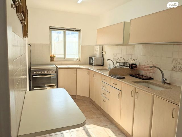 שדרות ירושלים 51