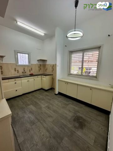 דירה, רוטשילד, רמז, מערב ותיק, ראשון לציון