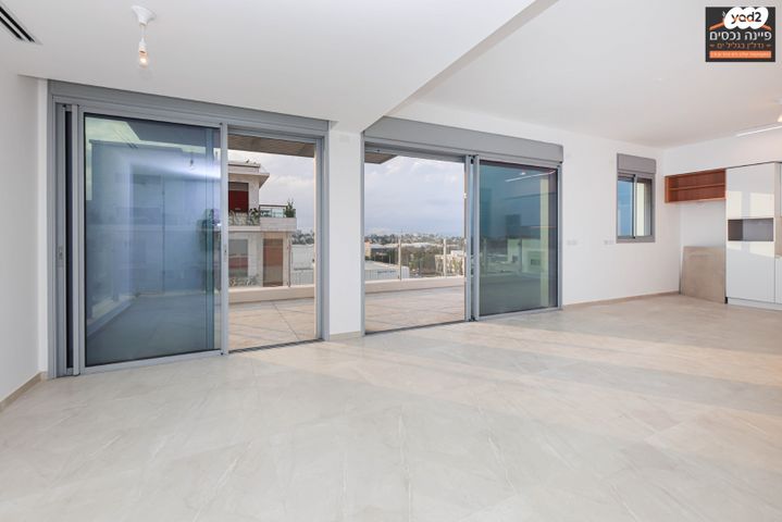 גג/ פנטהאוז, רחבעם זאבי 5, גליל ים (מתחם הכוכבים), הרצליה