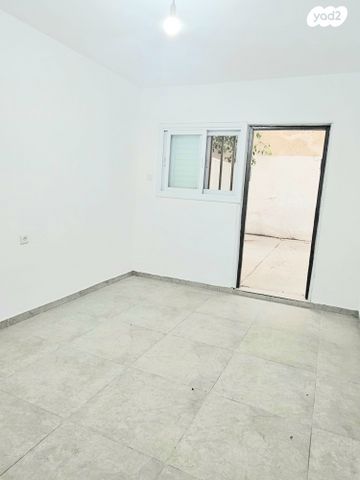 דירת גן, ח.נ. ביאליק 50, רמלה