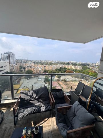 דירה, ברתיני גארי 12, נווה עופר, תל כביר, תל אביב יפו