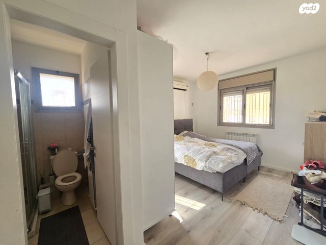 דירה, אליהו קורן, חומת שמואל, הר חומה, ירושלים