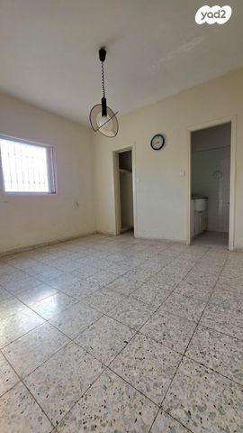 גג/ פנטהאוז, ארתור רופין, לב המושבה / מרכז העיר, פתח תקווה