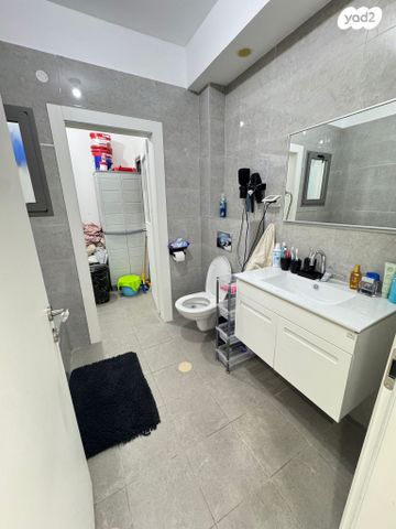 דירה, שליו, נתיבות מערב, נתיבות