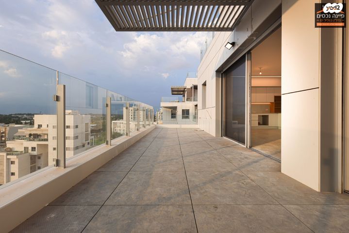 גג/ פנטהאוז, רחבעם זאבי 5, גליל ים (מתחם הכוכבים), הרצליה