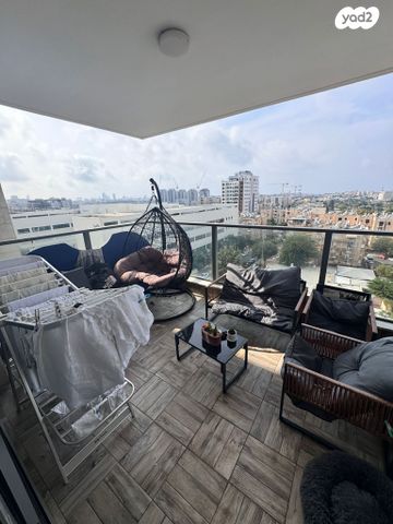 דירה, ברתיני גארי 12, נווה עופר, תל כביר, תל אביב יפו