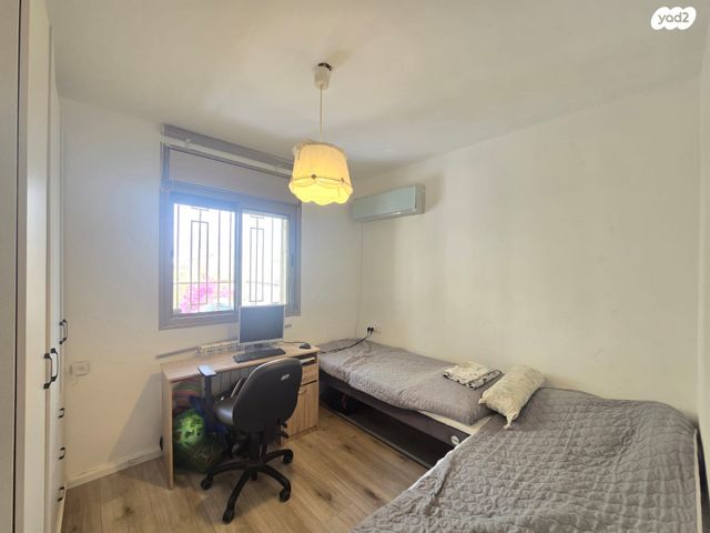 דירה, אליהו קורן, חומת שמואל, הר חומה, ירושלים