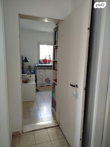 דירה, אדמונית 5, גני אביב, לוד