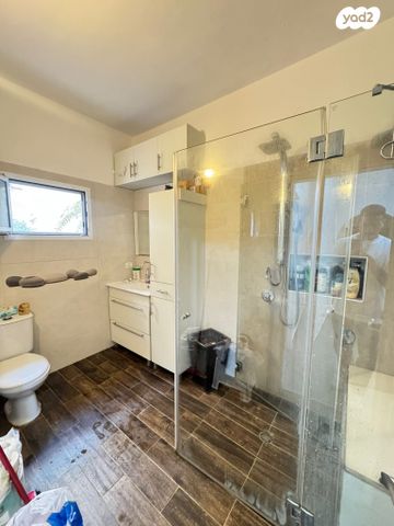 דירה, א' / צפון מזרח העיר, רחובות