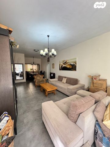 דירה, א' / צפון מזרח העיר, רחובות