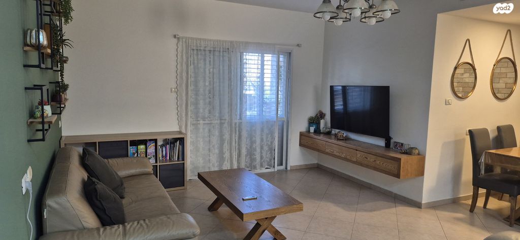 דירה, נחום שריג, רמות הרכס, באר שבע