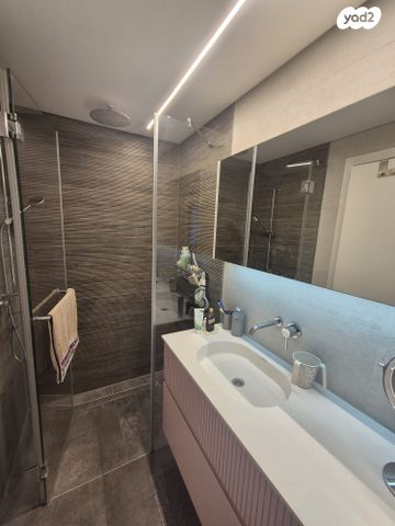 דירה, נהרדעא, הצפון החדש - דרום, תל אביב יפו