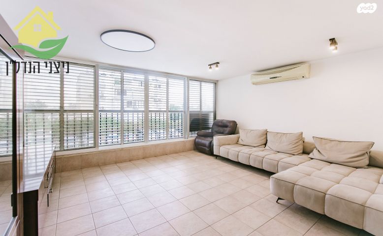 דופלקס, האם 13, נווה יהושע, ערמונים, רמת גן