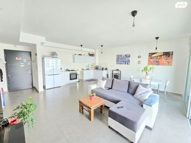 דירה, מעיין, נופרים, ראש העין