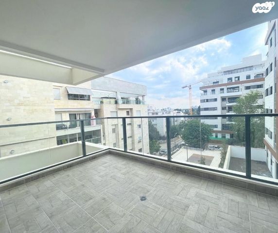 דירה, הגדוד העברי, קרית ויצמן, רעננה