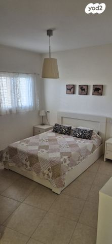 דירה, נחום שריג, רמות הרכס, באר שבע