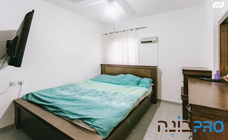 דירה, המלכים, ד' / מערב מרכז העיר, רחובות