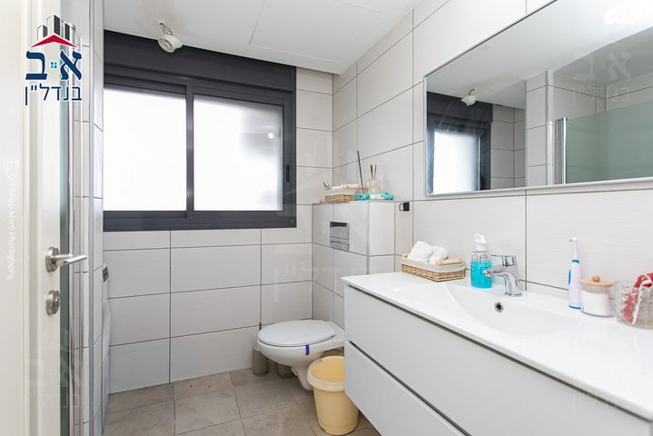 דירה, ירדנה ארזי, גבעת זמר, חיפה